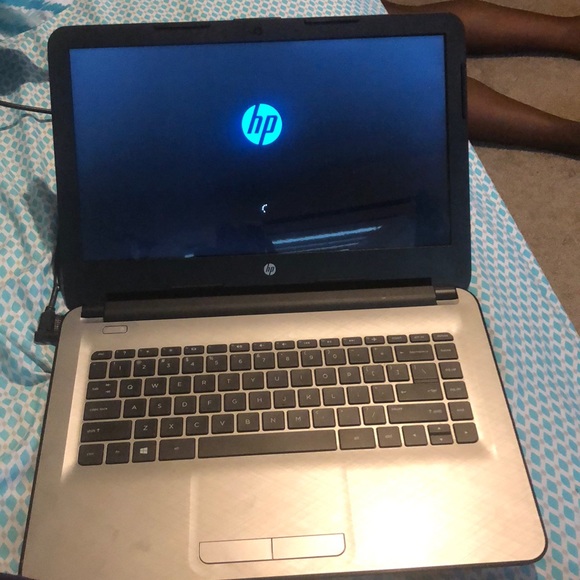 WILLING TO NEGOTIATE!! Windows Hp Laptop - Picture 1 of 4